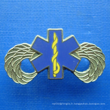 Badge en plaqué or avec impression couleur bleue (GZHY-BADGE-019)